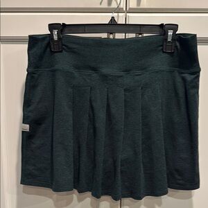 Vuori Dark Green Skirt